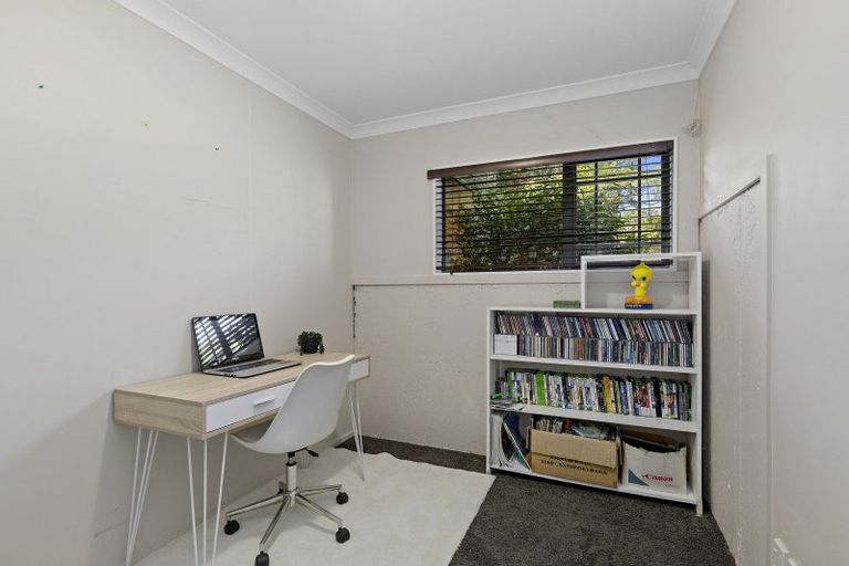 Photo of property in 6 Sylvan Way, Silverstream, Upper Hutt, 5019