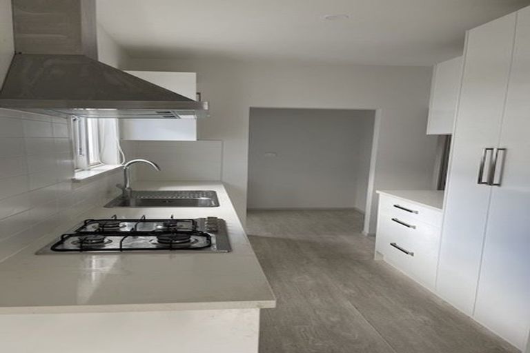 Photo of property in 7 Thornton Road, Milford, Auckland, 0620