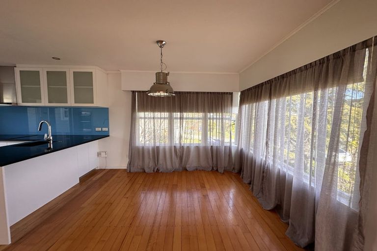 Photo of property in 16 The Boulevard, Sunnyhills, Auckland, 2010