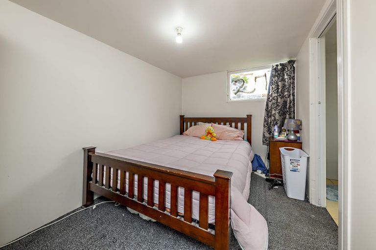 Photo of property in 13 Brent Place, Manurewa, Auckland, 2102