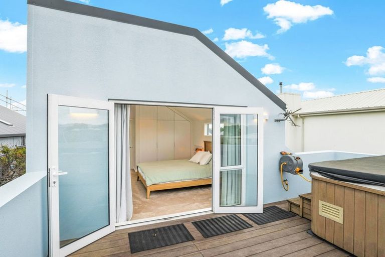 Photo of property in 10 Marine Parade, North New Brighton, Christchurch, 8083