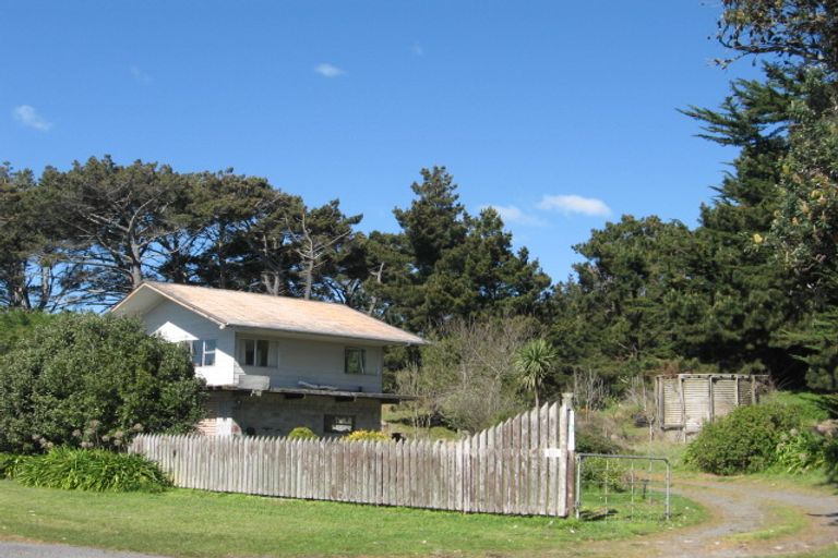 Photo of property in 651 Himatangi Beach Road, Himatangi Beach, Foxton, 4891