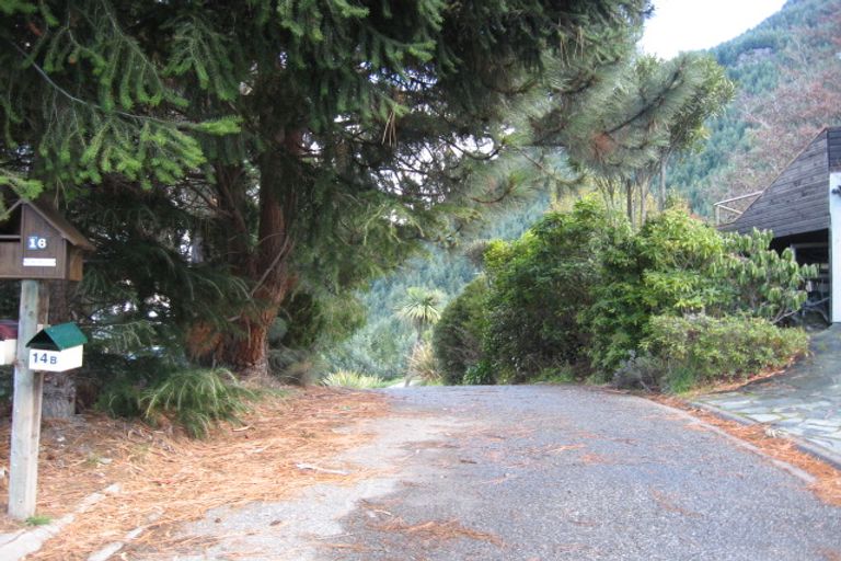 Photo of property in 25b Wye Place, Fernhill, Queenstown, 9300