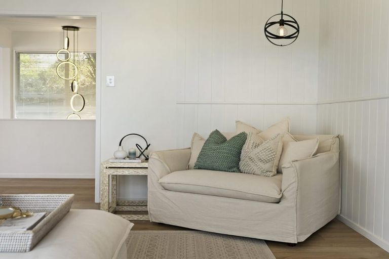 Photo of property in 5 Gallony Avenue, Massey, Auckland, 0614