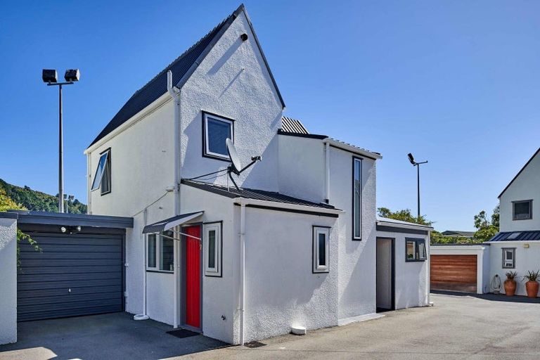 Photo of property in 7/354 Muritai Road, Eastbourne, Lower Hutt, 5013