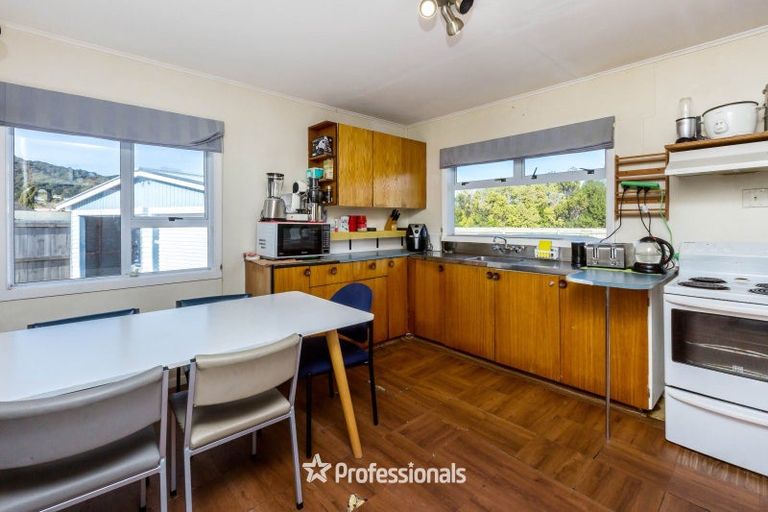 Photo of property in 18 Heath Street, Wainuiomata, Lower Hutt, 5014