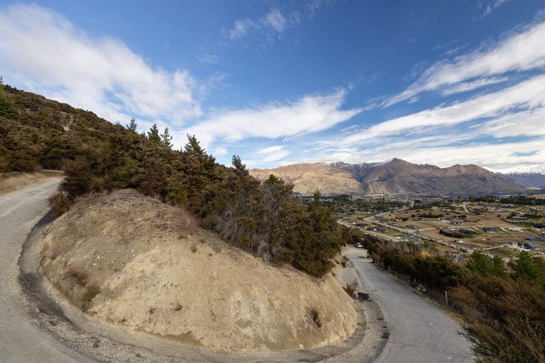 Photo of property in 739 Aubrey Road, Albert Town, Wanaka, 9305