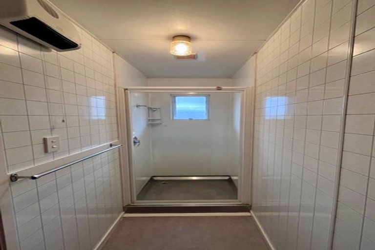 Photo of property in 22 Kahurangi Place, Hillpark, Auckland, 2102