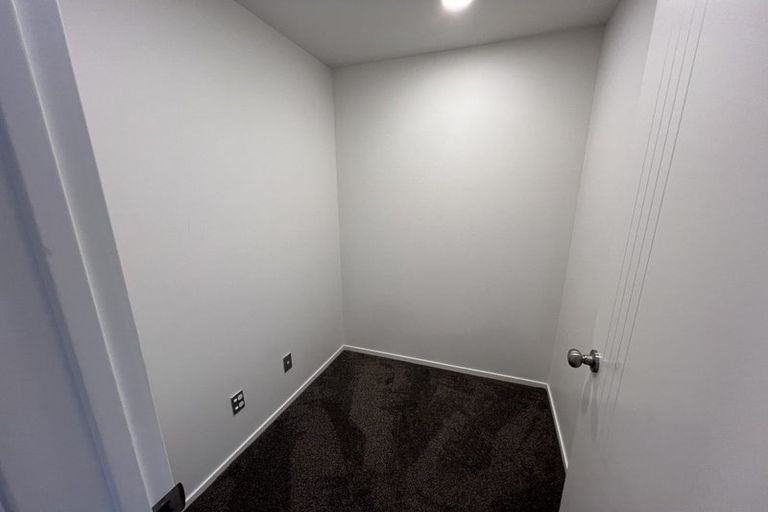 Photo of property in 6/13 Chilcott Road, Henderson, Auckland, 0612