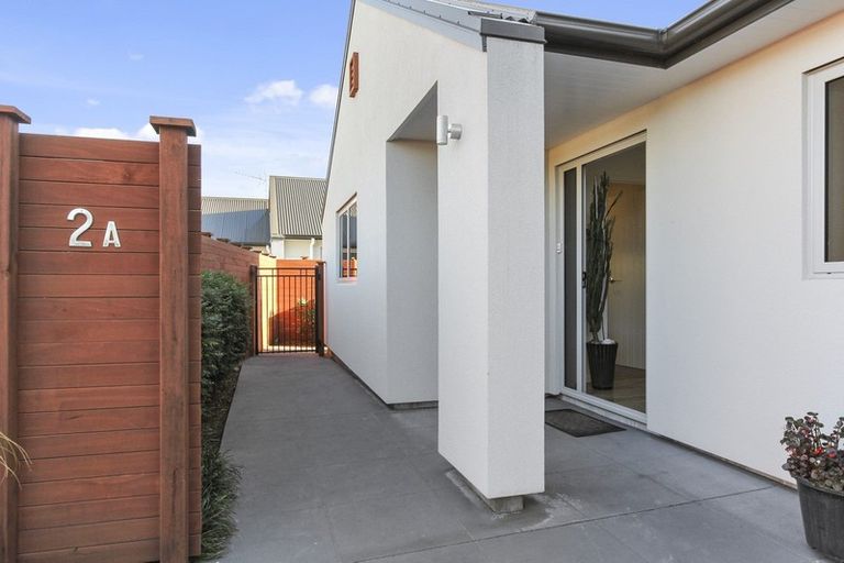 Photo of property in 2a Portland Drive, Highlands Park, New Plymouth, 4312