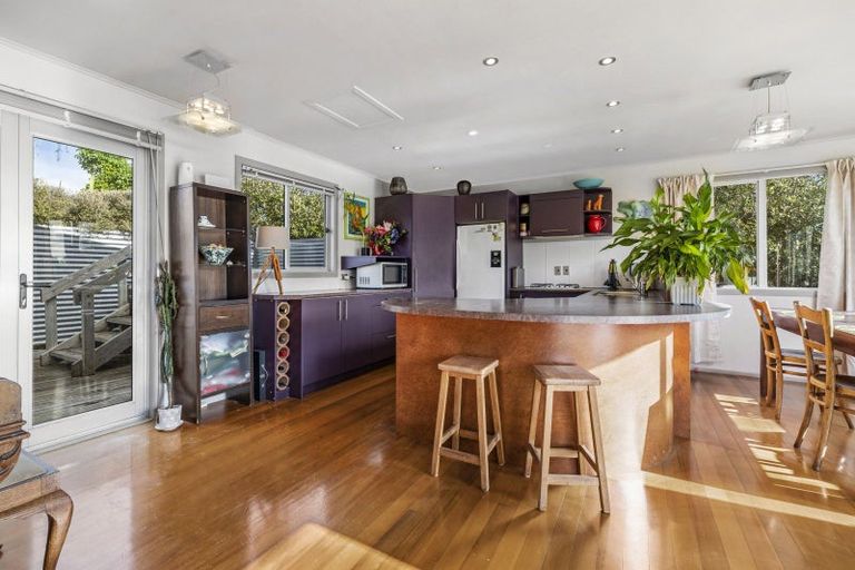 Photo of property in 6a Pokohui Avenue, Raglan, 3225