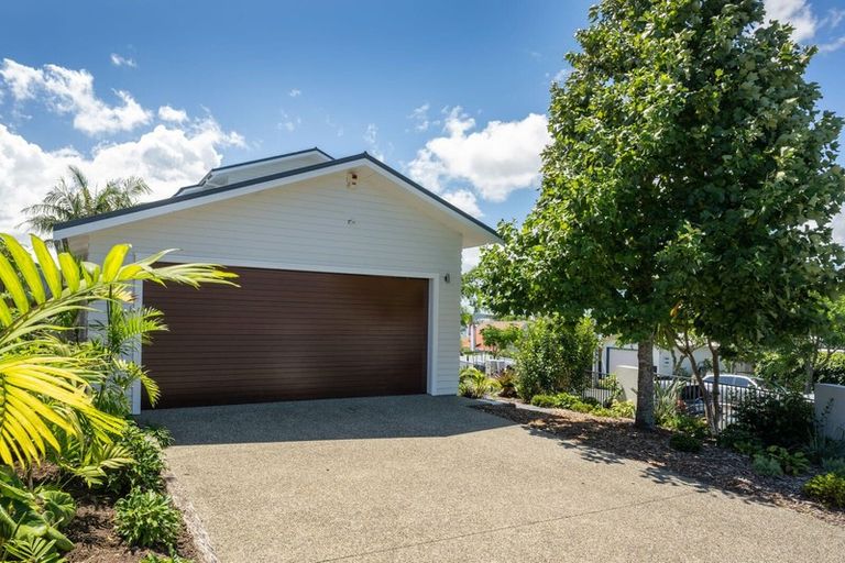 Photo of property in 11 Sunny Brae Crescent, Westmere, Auckland, 1022