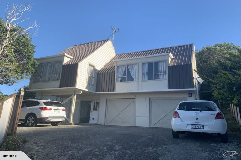 Photo of property in 27 Paddington Grove, Karori, Wellington, 6012