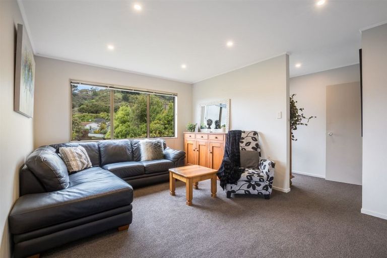 Photo of property in 67 Omapere Street, Whitby, Porirua, 5024