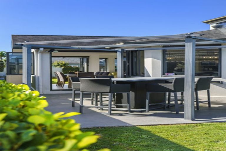 Photo of property in 6 Palazzo Drive, Papamoa Beach, Papamoa, 3118