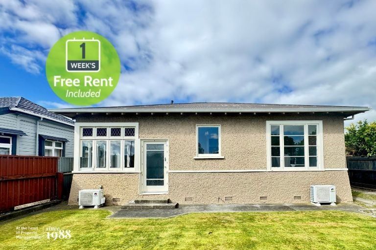 Photo of property in 146 Featherston Street, Palmerston North, 4410