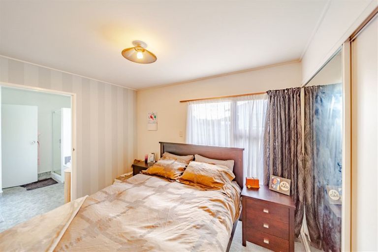 Photo of property in 33 Fife Crescent, Tamatea, Napier, 4112