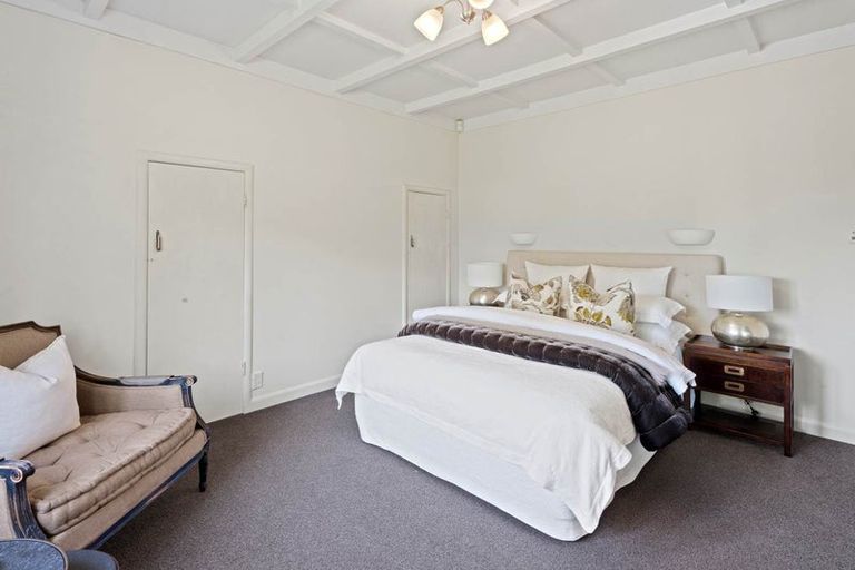 Photo of property in 21 Waiatarua Road, Remuera, Auckland, 1050