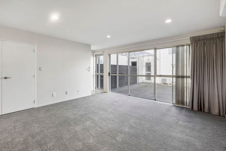 Photo of property in 28 Zabeel Crescent, Takanini, 2112