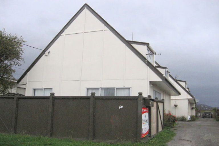 Photo of property in 10a Elizabeth Street, Moera, Lower Hutt, 5010