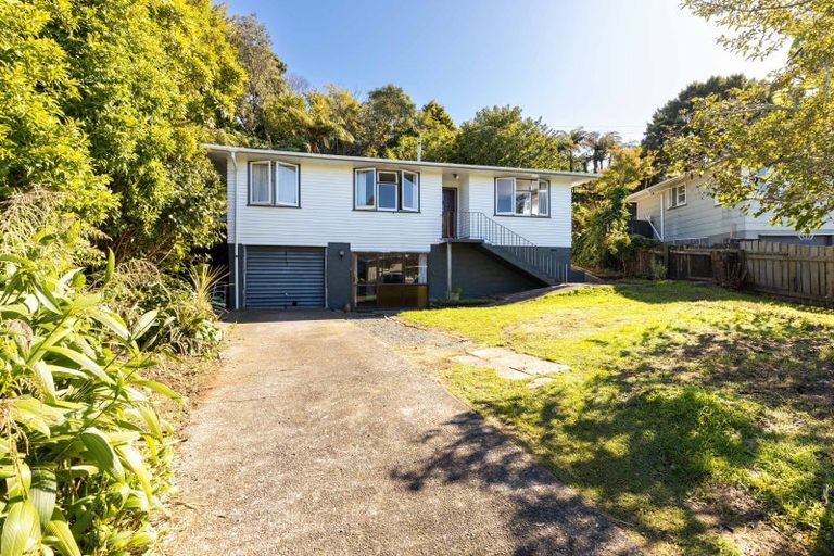 Photo of property in 16 Regent Place, Blagdon, New Plymouth, 4310