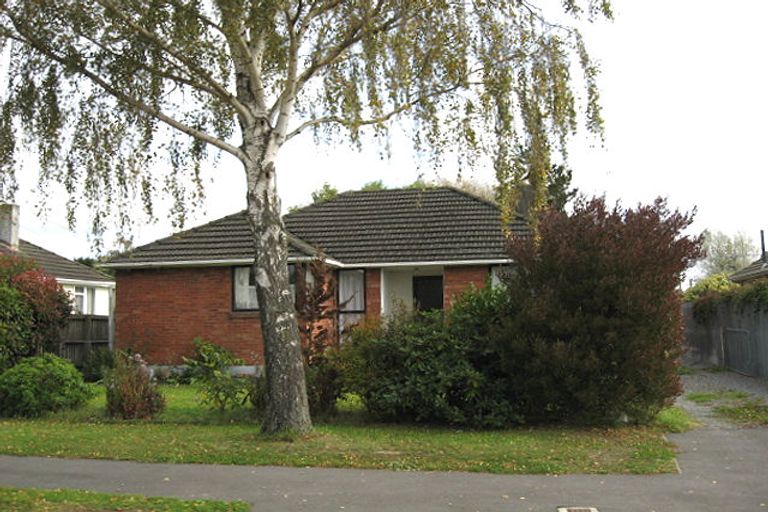 Photo of property in 27 Morrison Avenue, Northcote, Christchurch, 8052