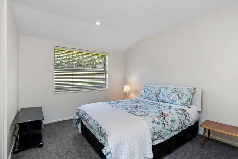 Photo of property in 18 Kenmure Drive, Huntsbury, Christchurch, 8022