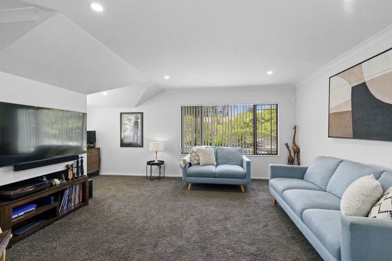 Photo of property in 6 Sylvan Way, Silverstream, Upper Hutt, 5019