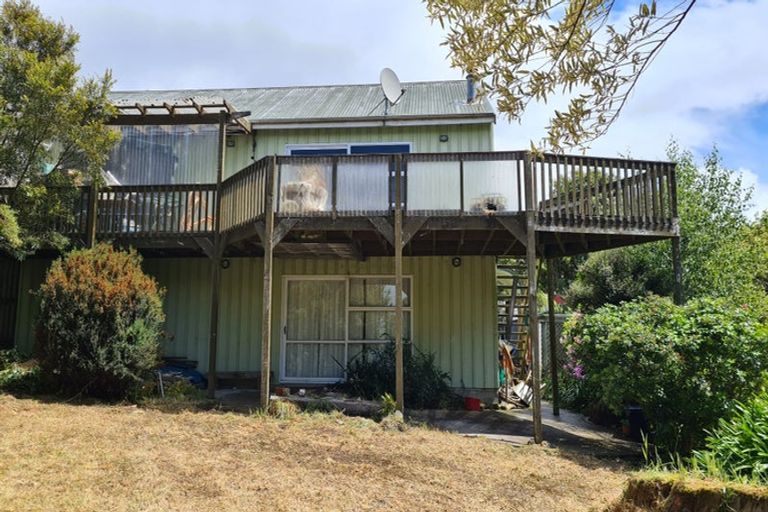 Photo of property in 60 Lukes Road, Little Akaloa, 7583