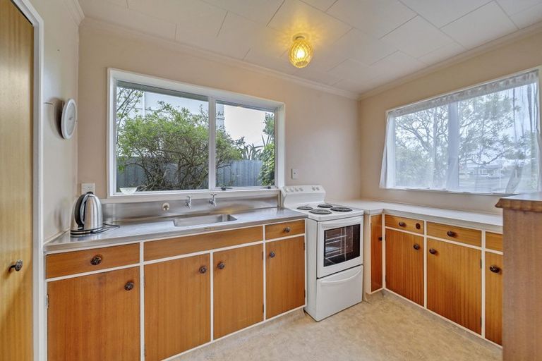 Photo of property in 24 Surrey Street, Hawera, 4610