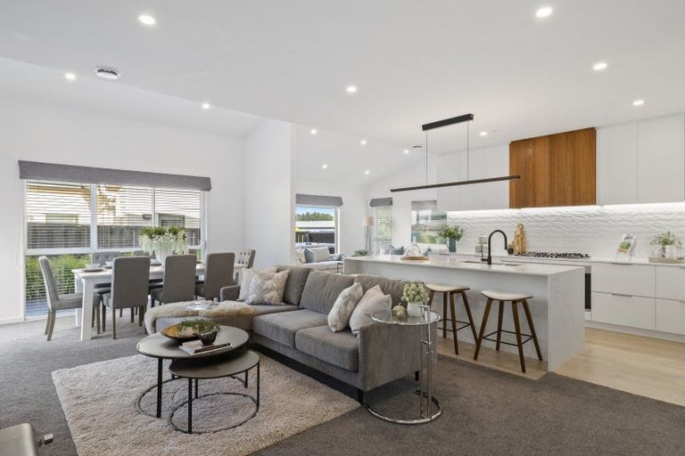 Photo of property in 22 Knoll Rise, Pukekohe, 2120