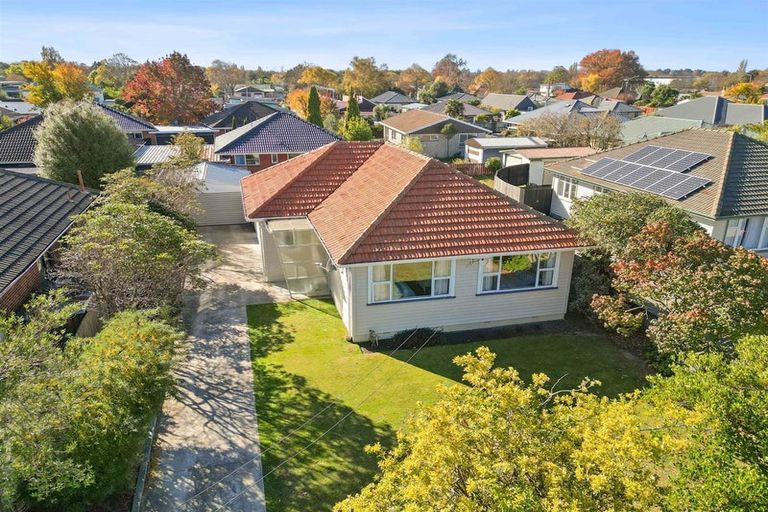 Photo of property in 7 Meadow Street, Papanui, Christchurch, 8052