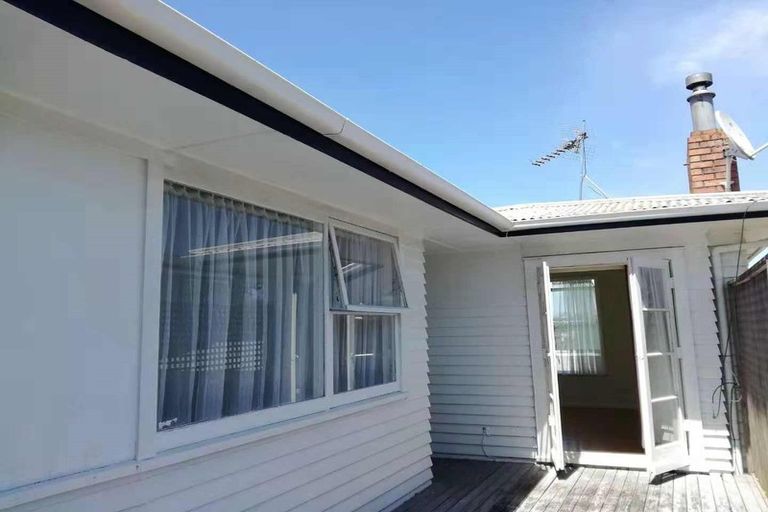 Photo of property in 29 Sycamore Drive, Sunnynook, Auckland, 0620