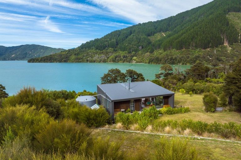 Photo of property in 15 Tai Close, Kaiuma Bay, Havelock, 7178