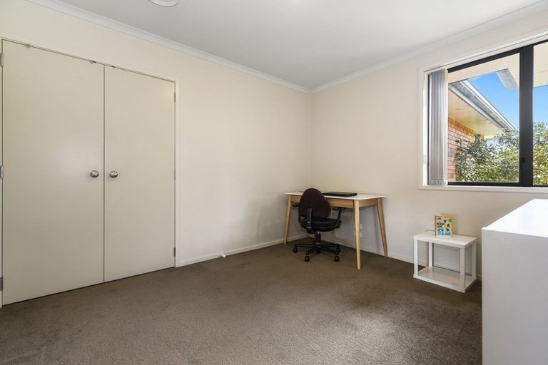 Photo of property in 42 Winchester Place, Rototuna North, Hamilton, 3210