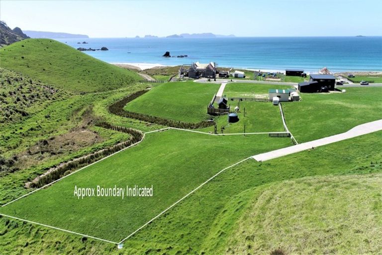 Photo of property in 16 Joyce Place, Opito Bay, Whitianga, 3592
