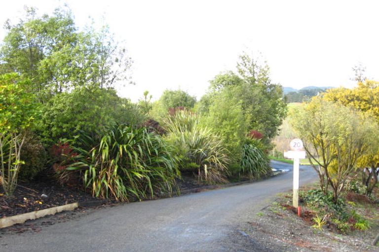 Photo of property in 35a Shalamar Drive, Cashmere, Christchurch, 8022