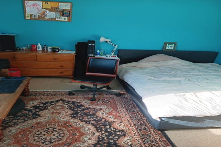 Photo of property in 23 Hawker Street, Mount Victoria, Wellington, 6011