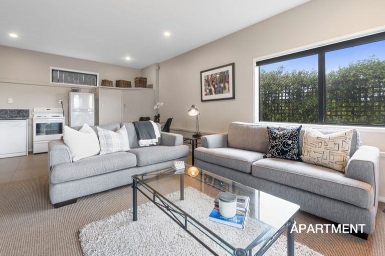 Photo of property in 11b Balmain Road, Birkenhead, Auckland, 0626