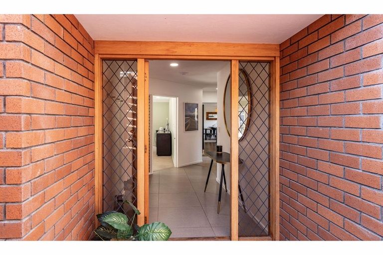 Photo of property in 16 Mansfield Drive, Kaiapoi, 7630