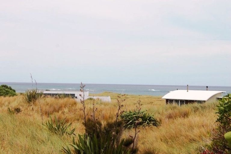 Photo of property in 9 Nunu Drive, Flat Point, Masterton, 5883