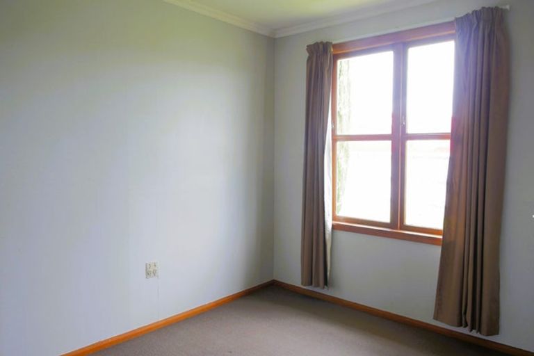 Photo of property in 87 Sutherland Crescent, Westbrook, Palmerston North, 4412