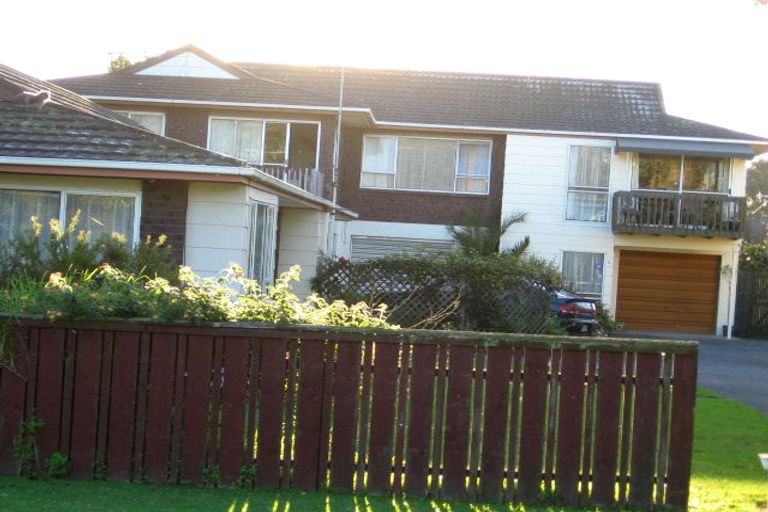 Photo of property in 3/10 Loop Road, Orewa, 0931