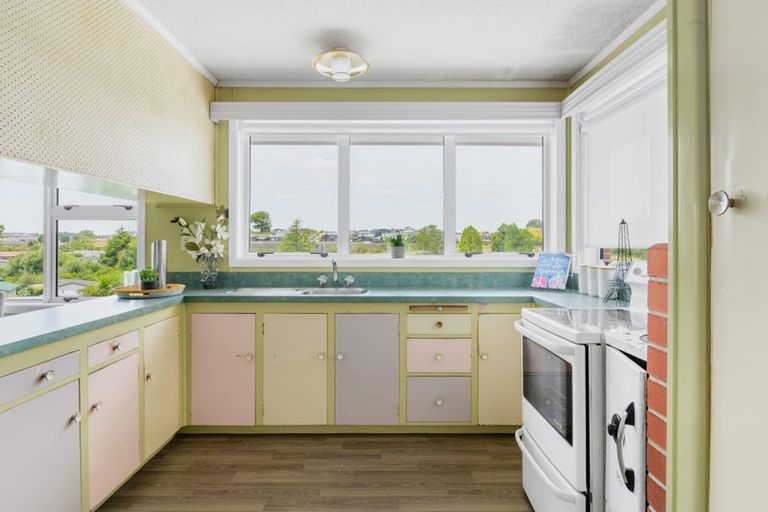 Photo of property in 56 Acacia Crescent, Glenview, Hamilton, 3206