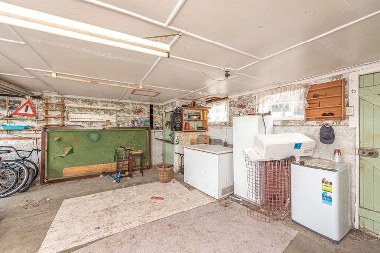 Photo of property in 30 Lee Street, Castlecliff, Whanganui, 4501