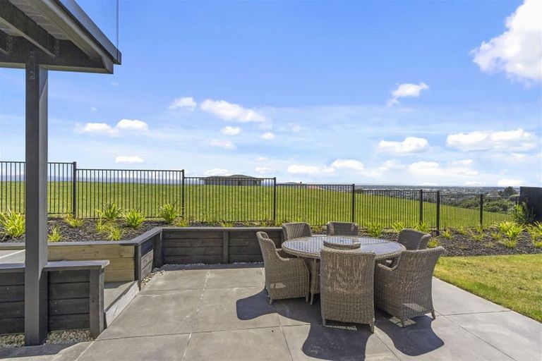 Photo of property in 129 Penruddock Rise, Westmorland, Christchurch, 8025