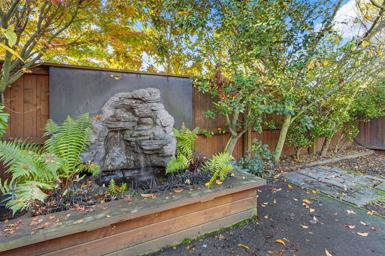 Photo of property in 39 Woodbury Street, Avonhead, Christchurch, 8042