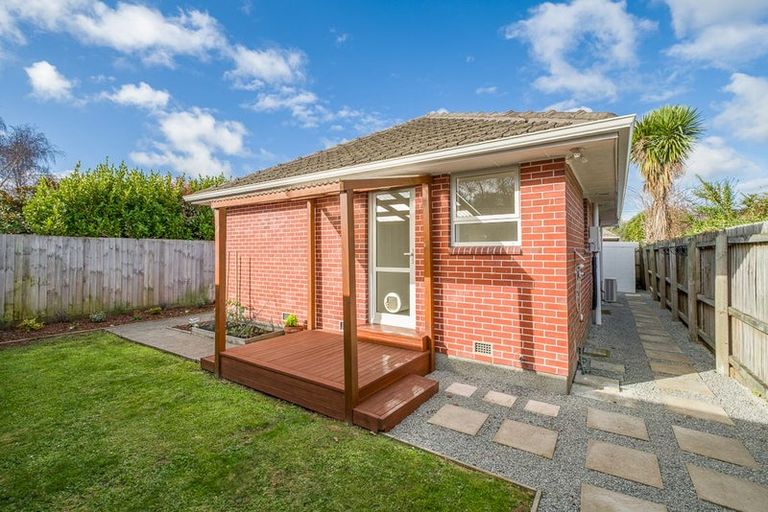 Photo of property in 2/131 Springfield Road, St Albans, Christchurch, 8014