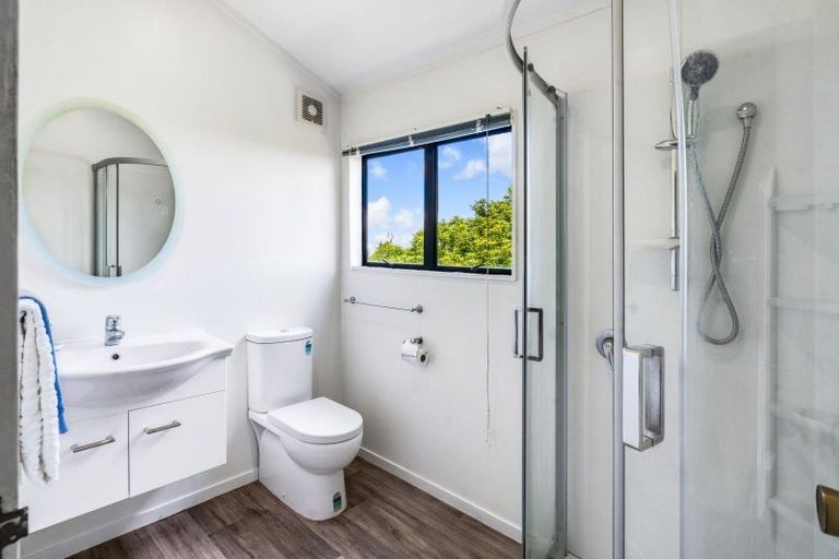 Photo of property in 2/21 Leven Lane, Totara Heights, Auckland, 2105