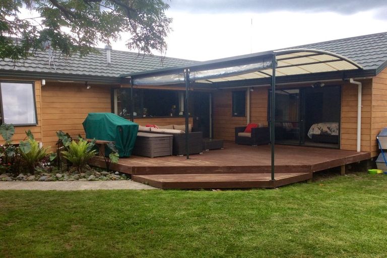Photo of property in 7 Tokay Place, Huapai, Kumeu, 0810